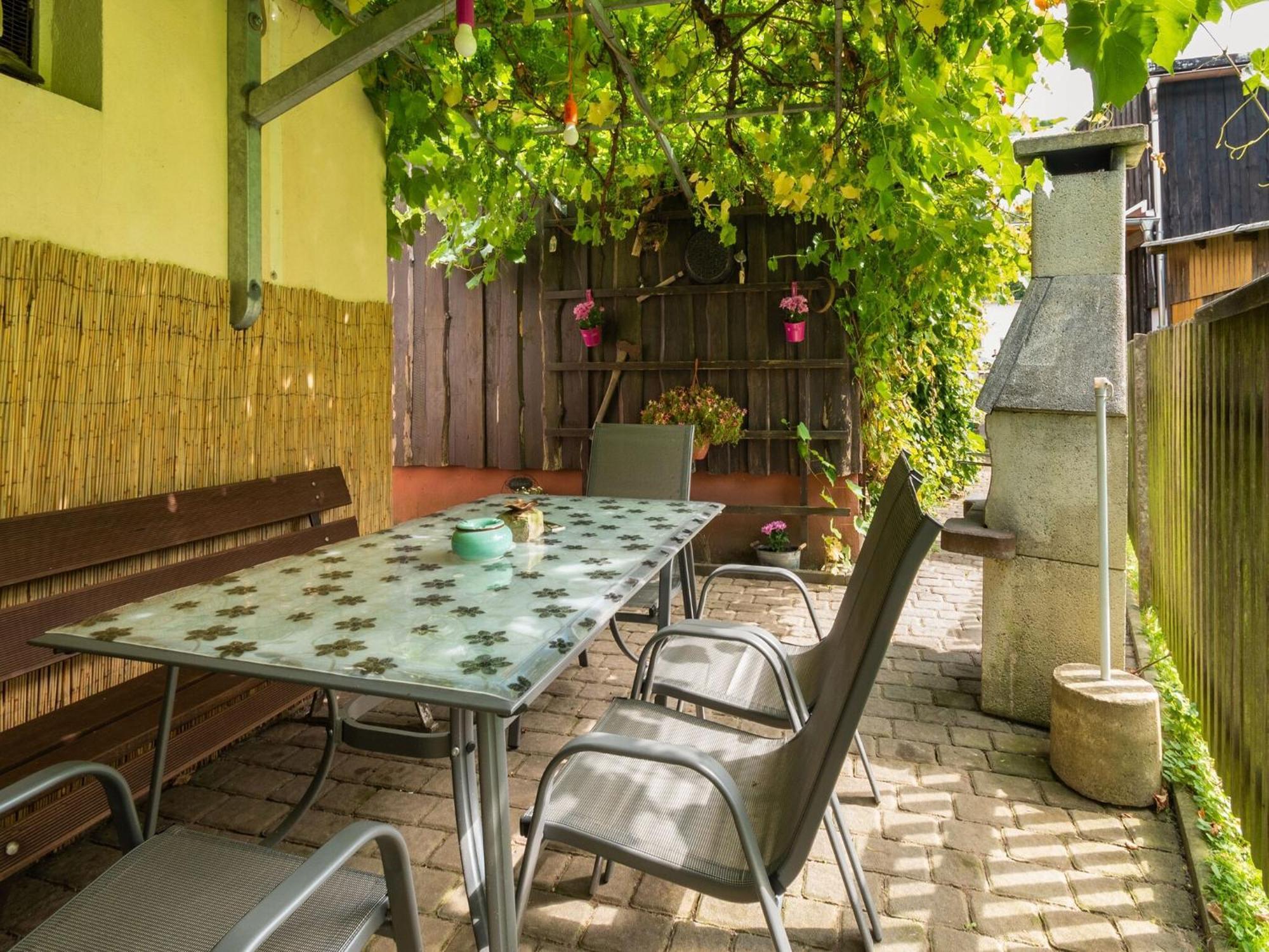 Modern Apartment In Sebnitz With A Terrace In Sebnitz Esterno foto